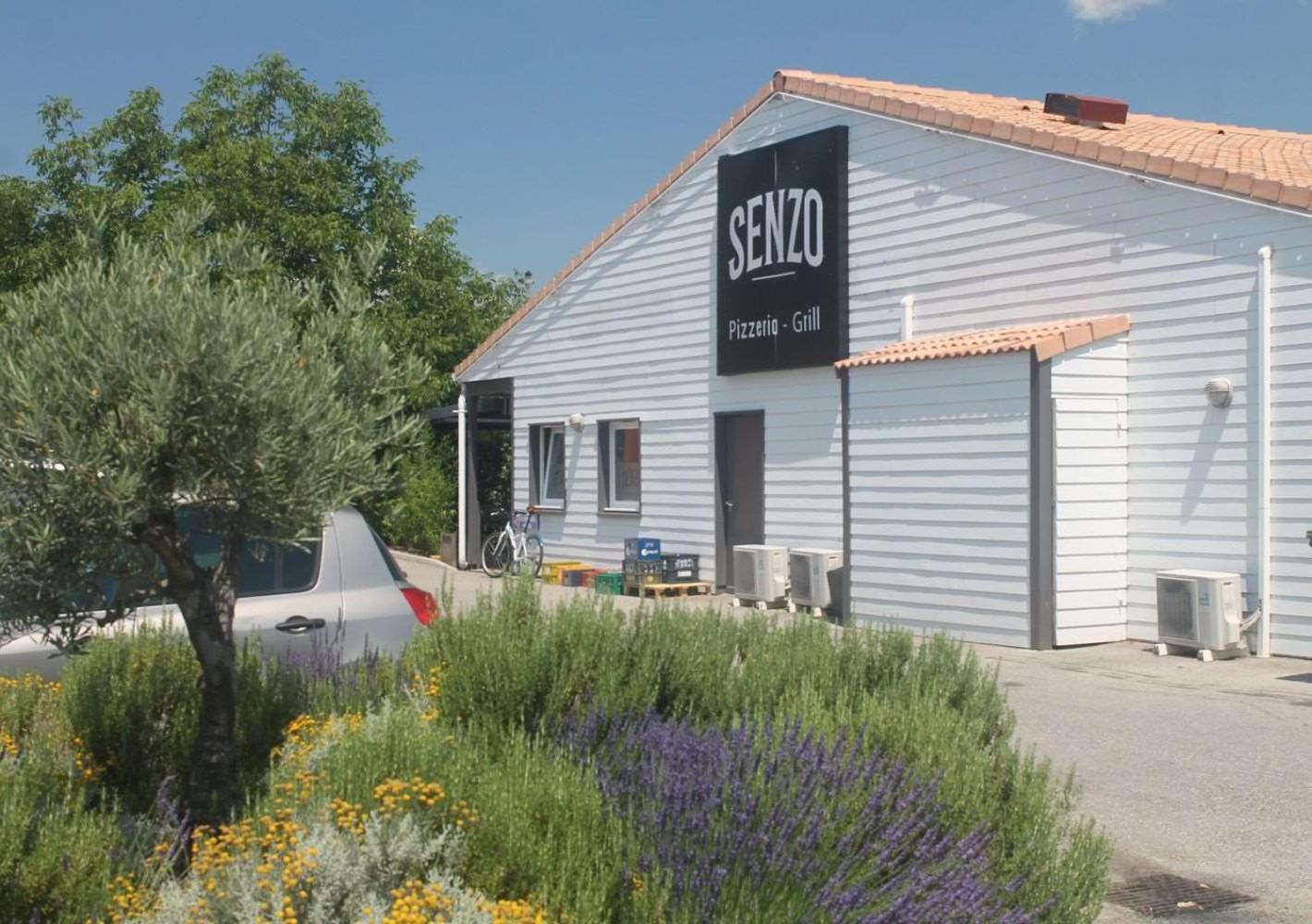 Brit Hotel Confort Manosque Cadarache Exterior photo